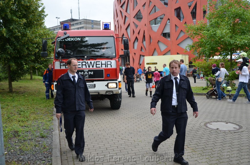 Tag der Offenen Tuer BF Koeln Weidenpesch Scheibenstr P188.JPG